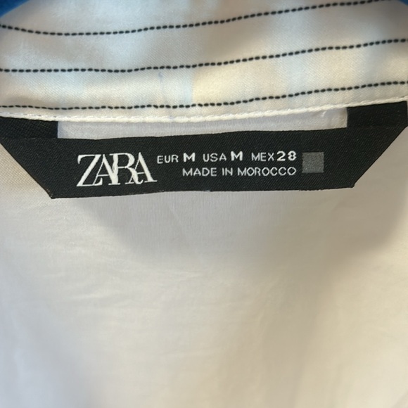 Oversized Zara white button down - Picture 2 of 5